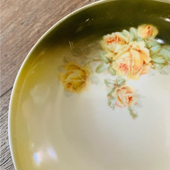 Vintage Germany Hand-Painted
Yellow Roses Serving Bowl - Picture 8 of 15